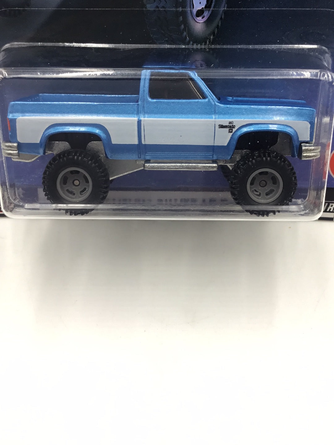 Hot Wheels 2020 Boulevard Series 83 Chevy Silverado 4x4 Real