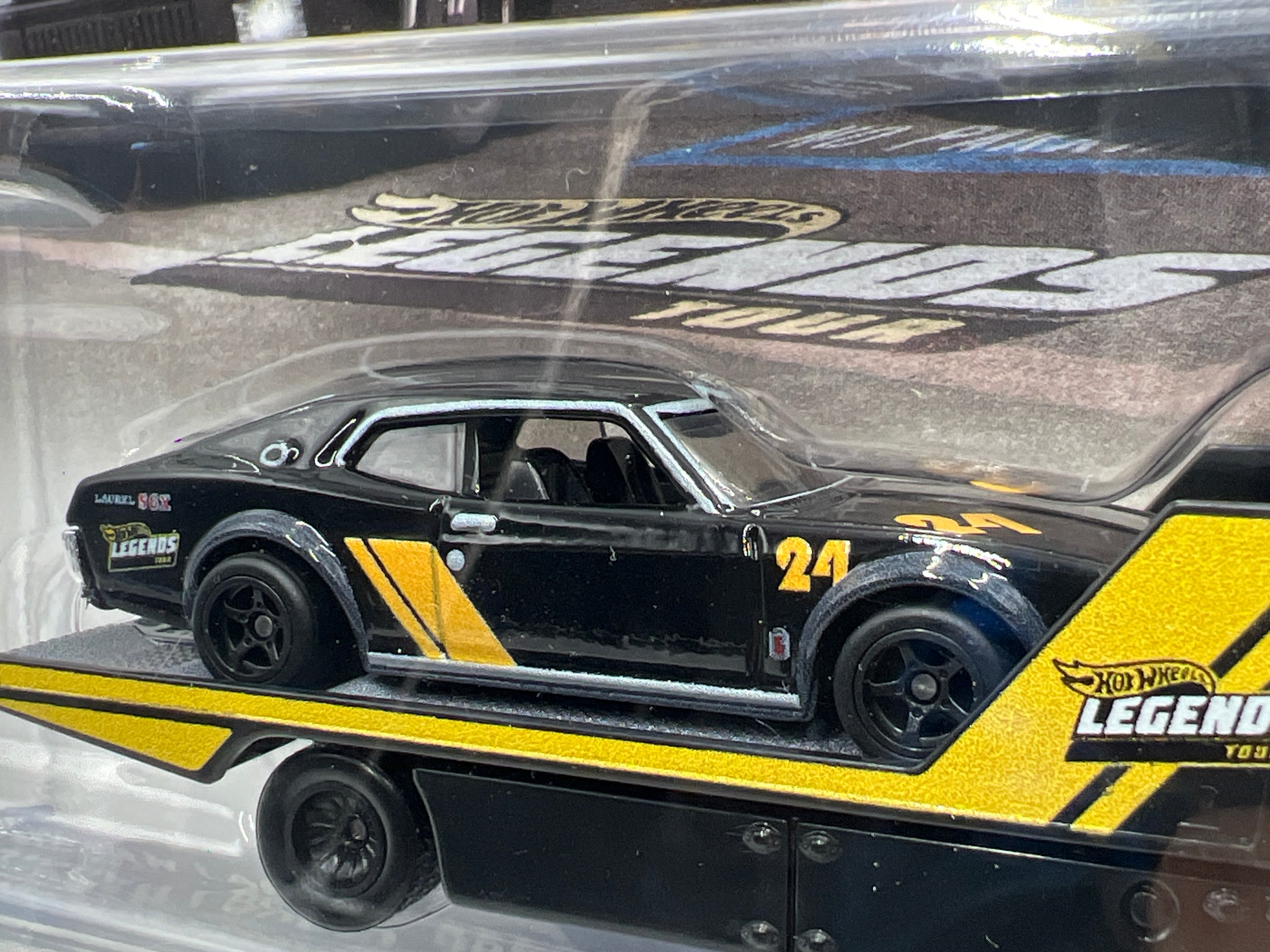 2025 Hot Wheels Car Culture Team Transport Legends Tour Nissan