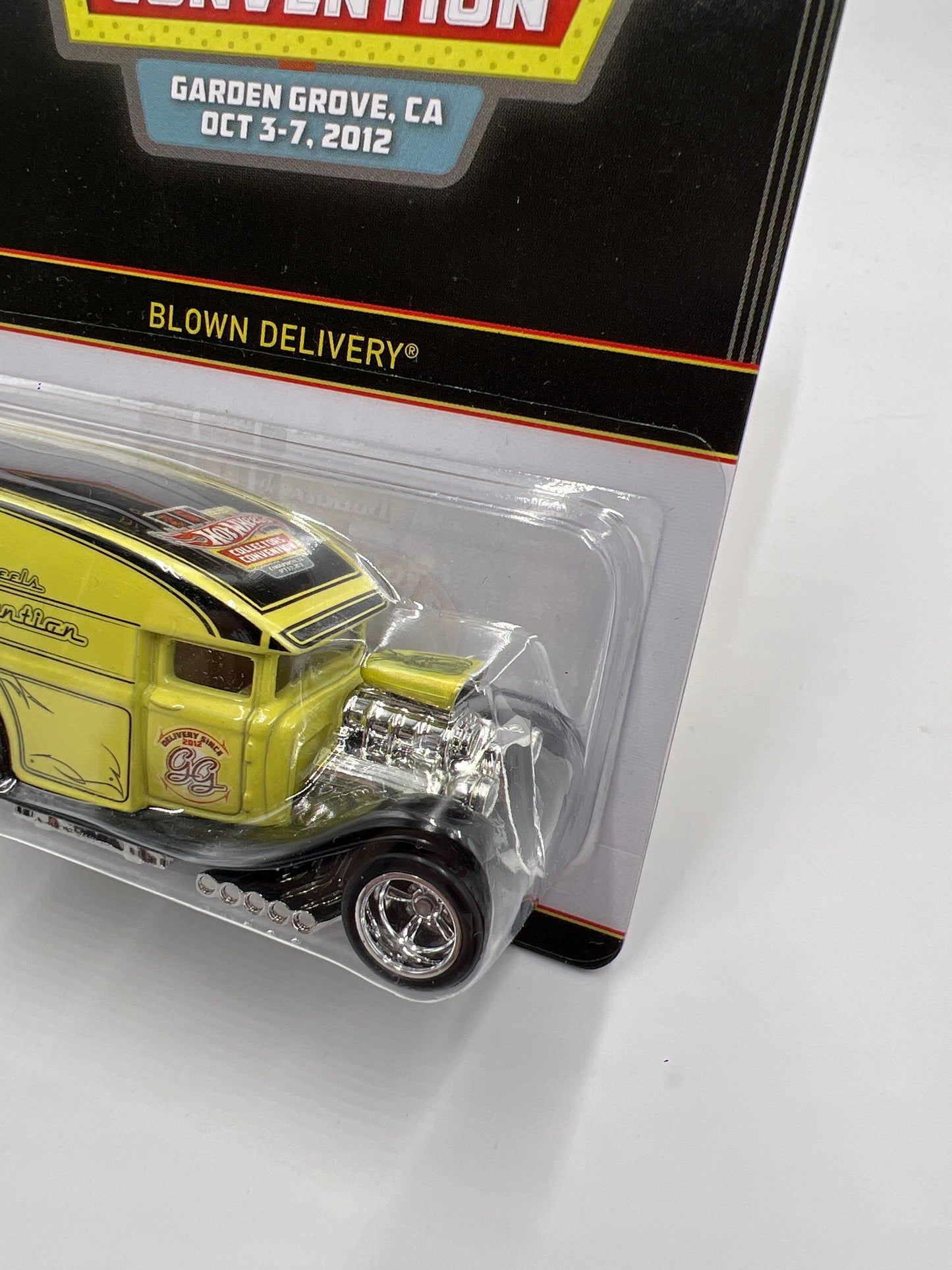 2012 Hot Wheels 26th Annual Collectors Convention #361/3000 Blown Delivery Yellow W/Protector
