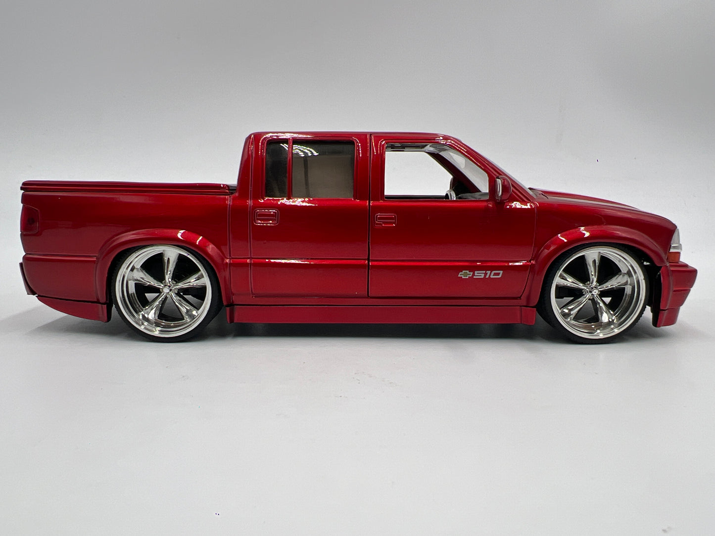 Jada 1/24 Scale Dub City 2000 Chevrolet S-10 Red Loose