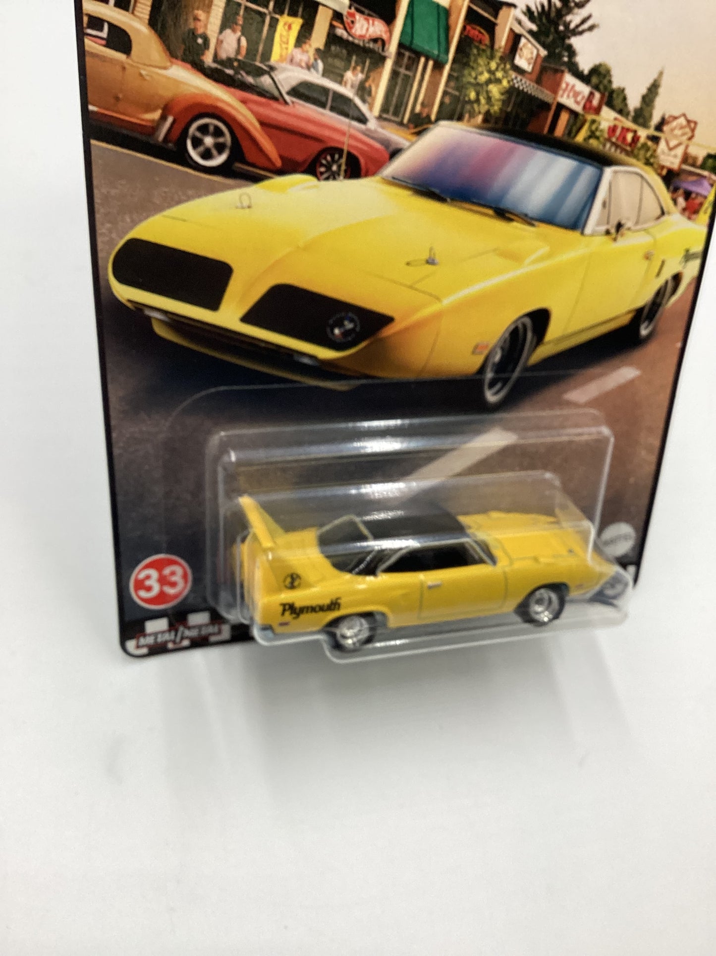 Hot Wheels Boulevard #33 70 Plymouth Superbird Yellow 262C