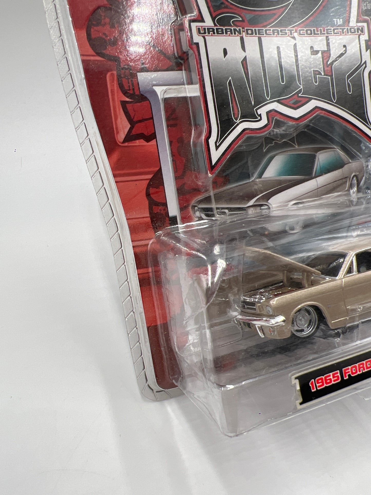 Maisto G Ridez 1965 Ford Mustang Notchback Gold 182H