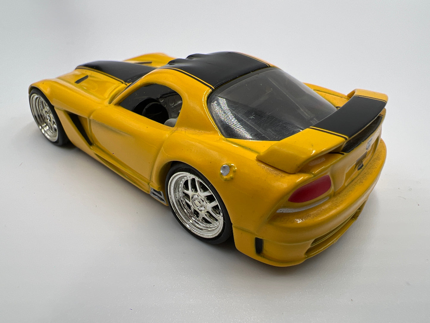 1 Badd Ride 2006 Dodge Viper SRT10 Yellow Loose