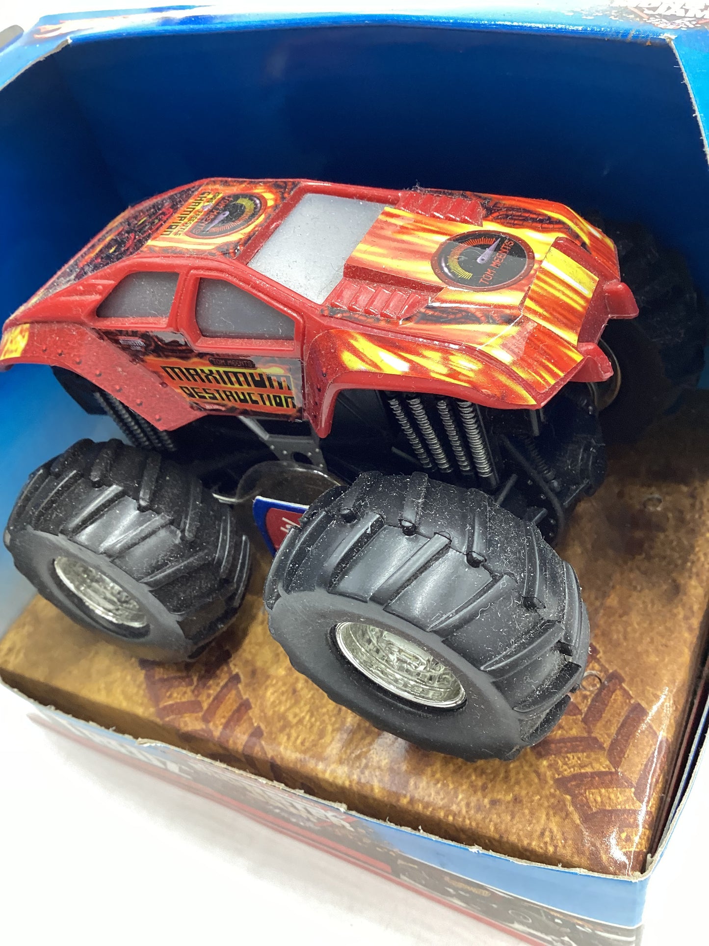 Hot Wheels Monster Jam Rev Tredz Maximum Destruction