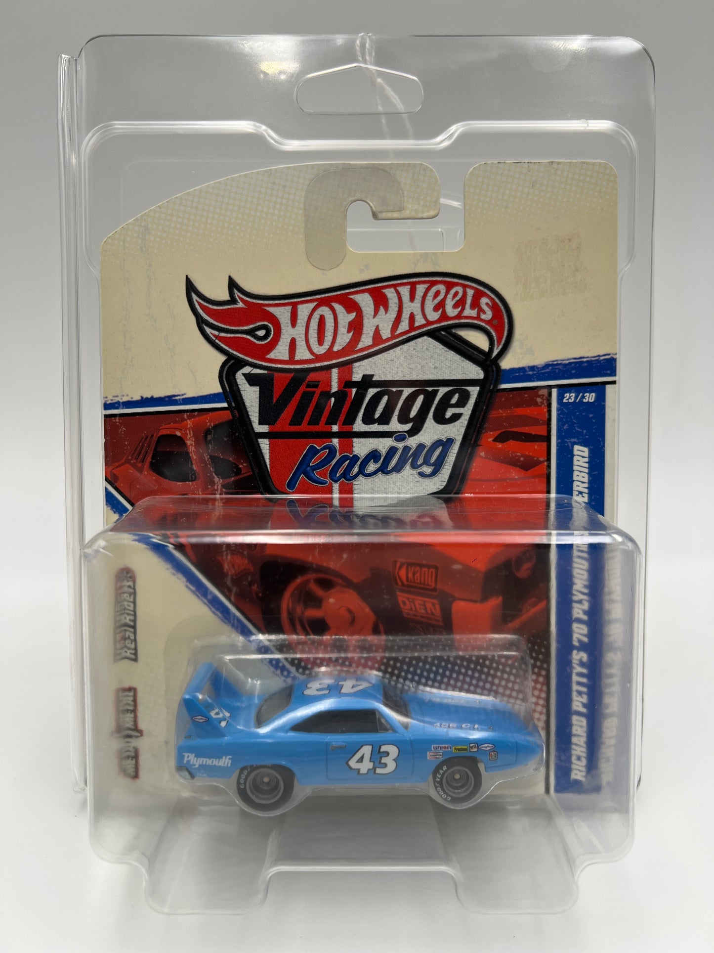 Hot Wheels Premium Vintage Racing #23 Richard Pettys 70 Plymouth Superbird W/Protector