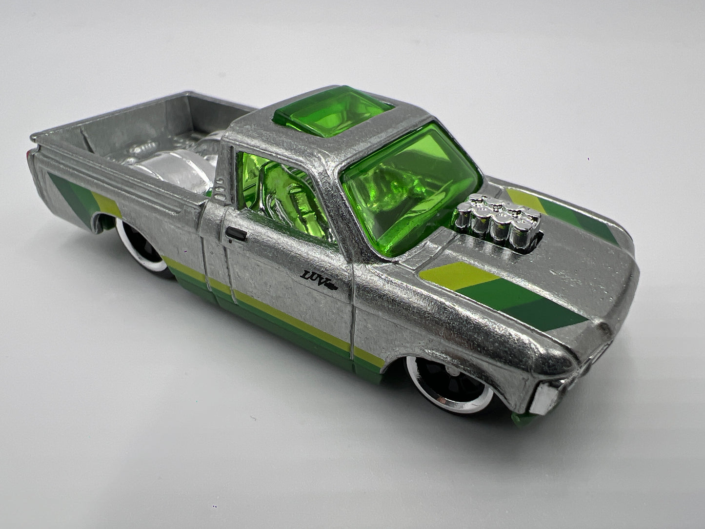 Hot Wheels 1/64 Walmart Exclusive Zamac Truck Set Custom 1972 Chevy Luv Loose