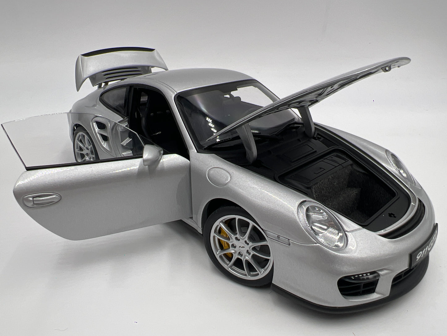 Rare AutoArt 1:18 Scale Porsche 911 997 GT2 Silver Loose VHTF Exceptional Detail