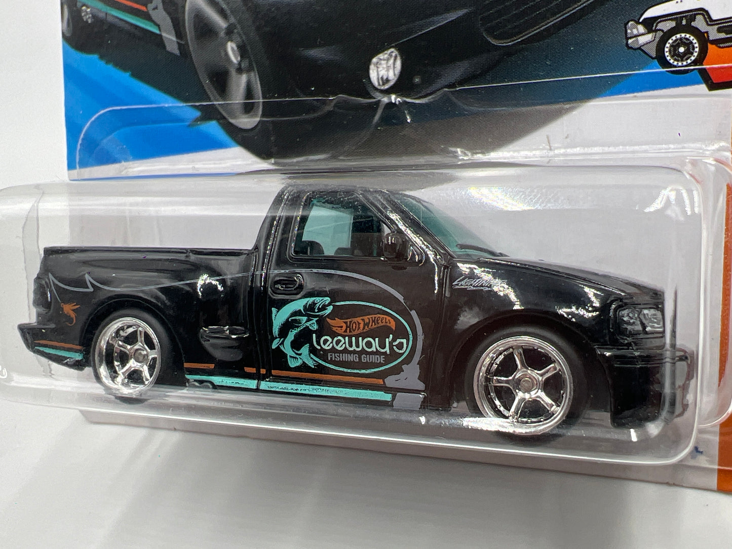 Hot Wheels 99 Ford F-150 SVT Lightning Wheel Swap Custom On Card W/Protector SR