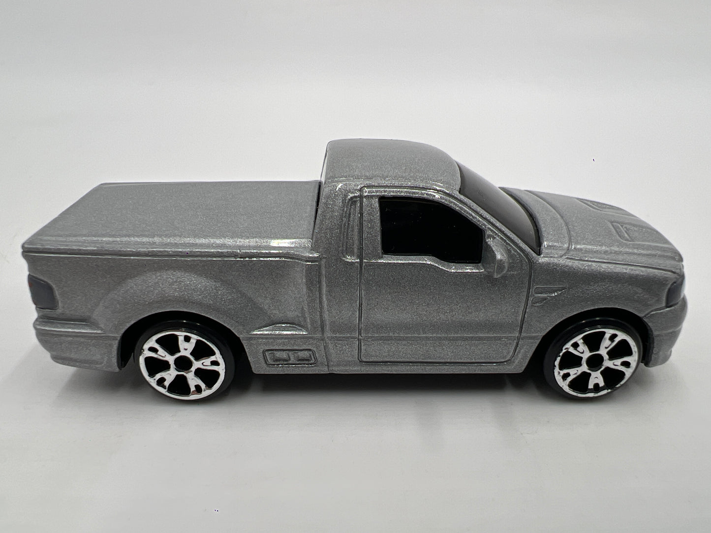 Matchbox 1/64 Superfast #2 Ford SVT Lightning Concept Silver Loose