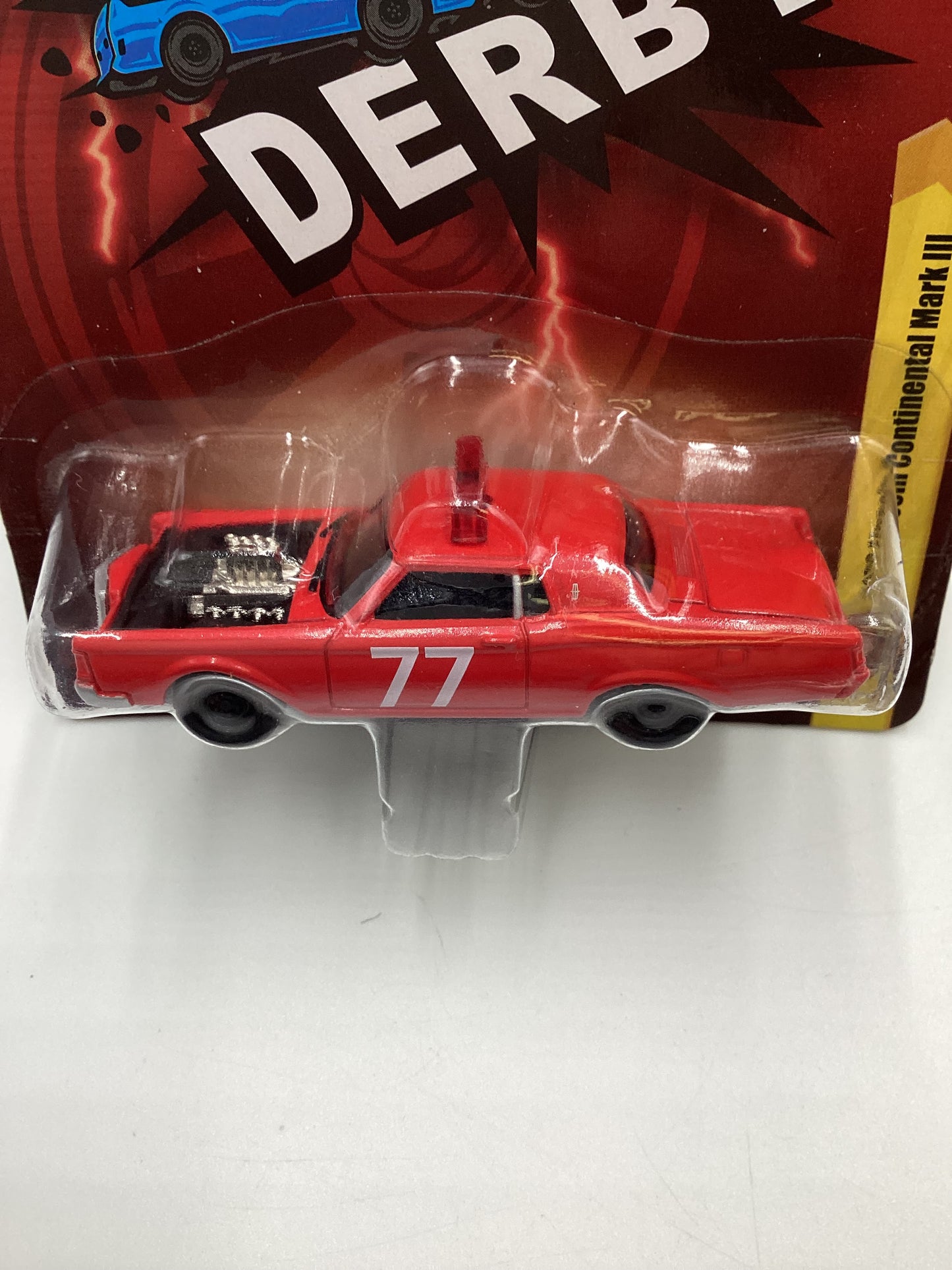 Johnny lightning Demolition Derby #26 1969 Lincoln Continental Mark III Red 227H