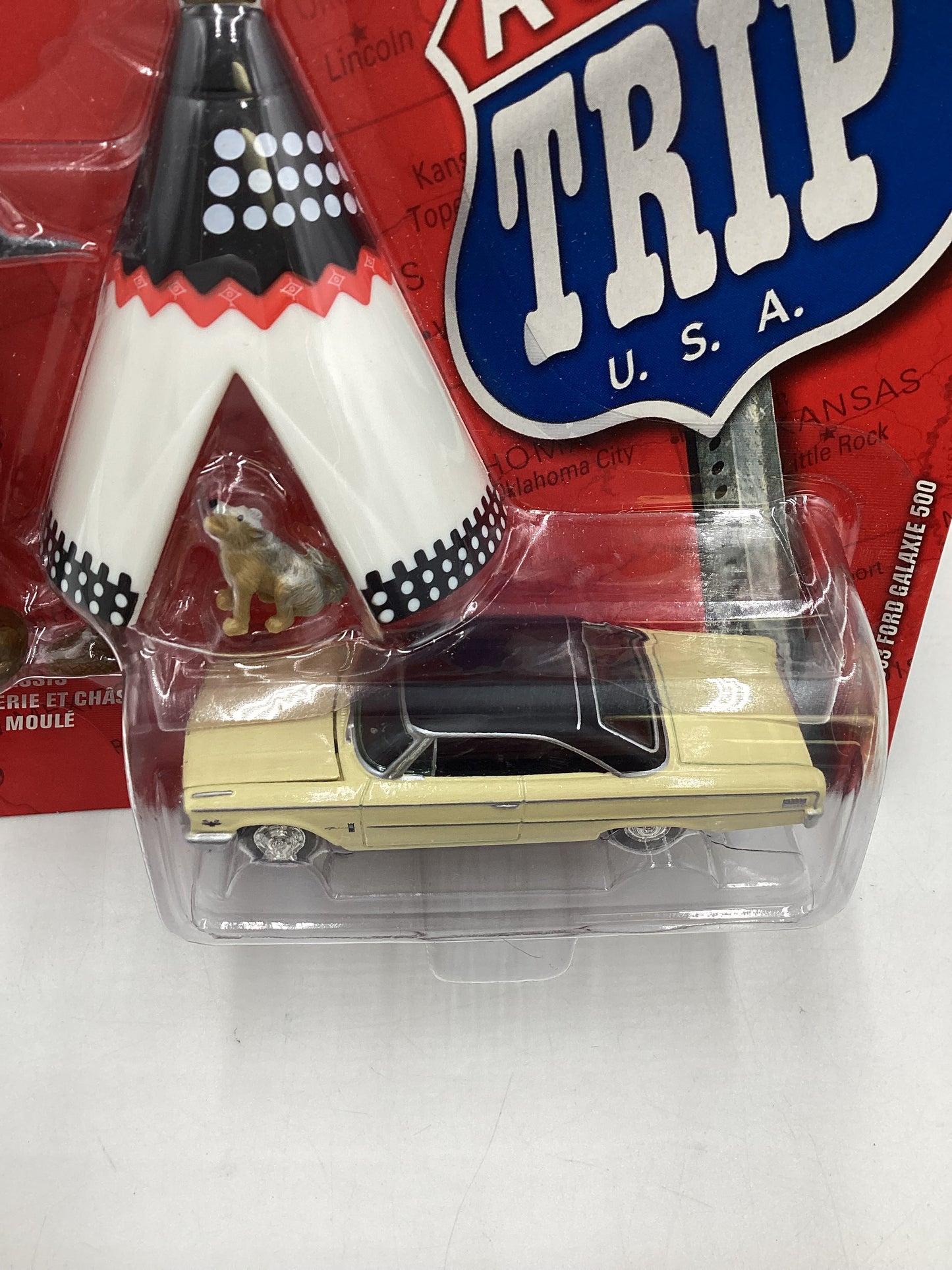 Johnny Lightning Road Trip USA #1963 Ford Galaxie 500 189E