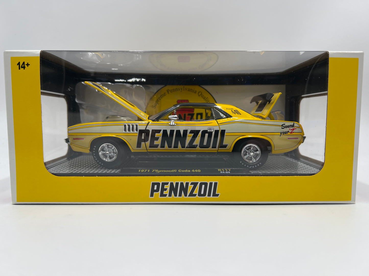 M2 Machines 1/24 Pennzoil 1971 Plymouth Cuda 440 Yellow R117