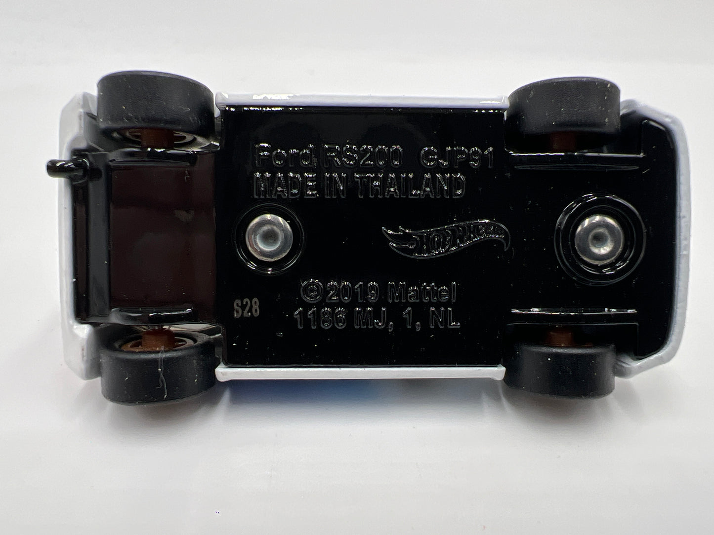 Hot Wheels 1/64 Premium Diorama Set Ford RS200 White Loose