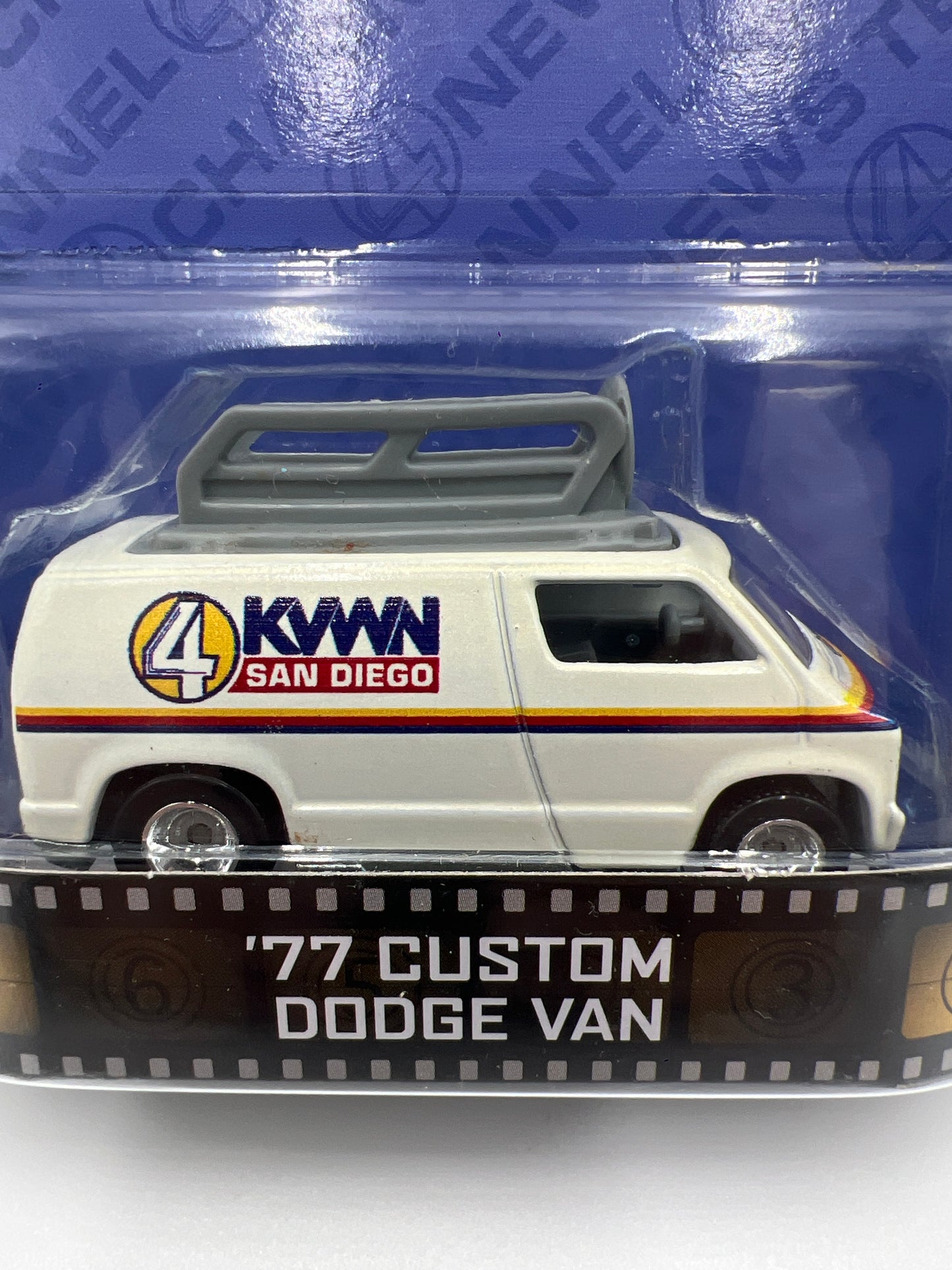 Hot Wheels Retro Entertainment Anchorman 77 Custom Dodge Van White 243C