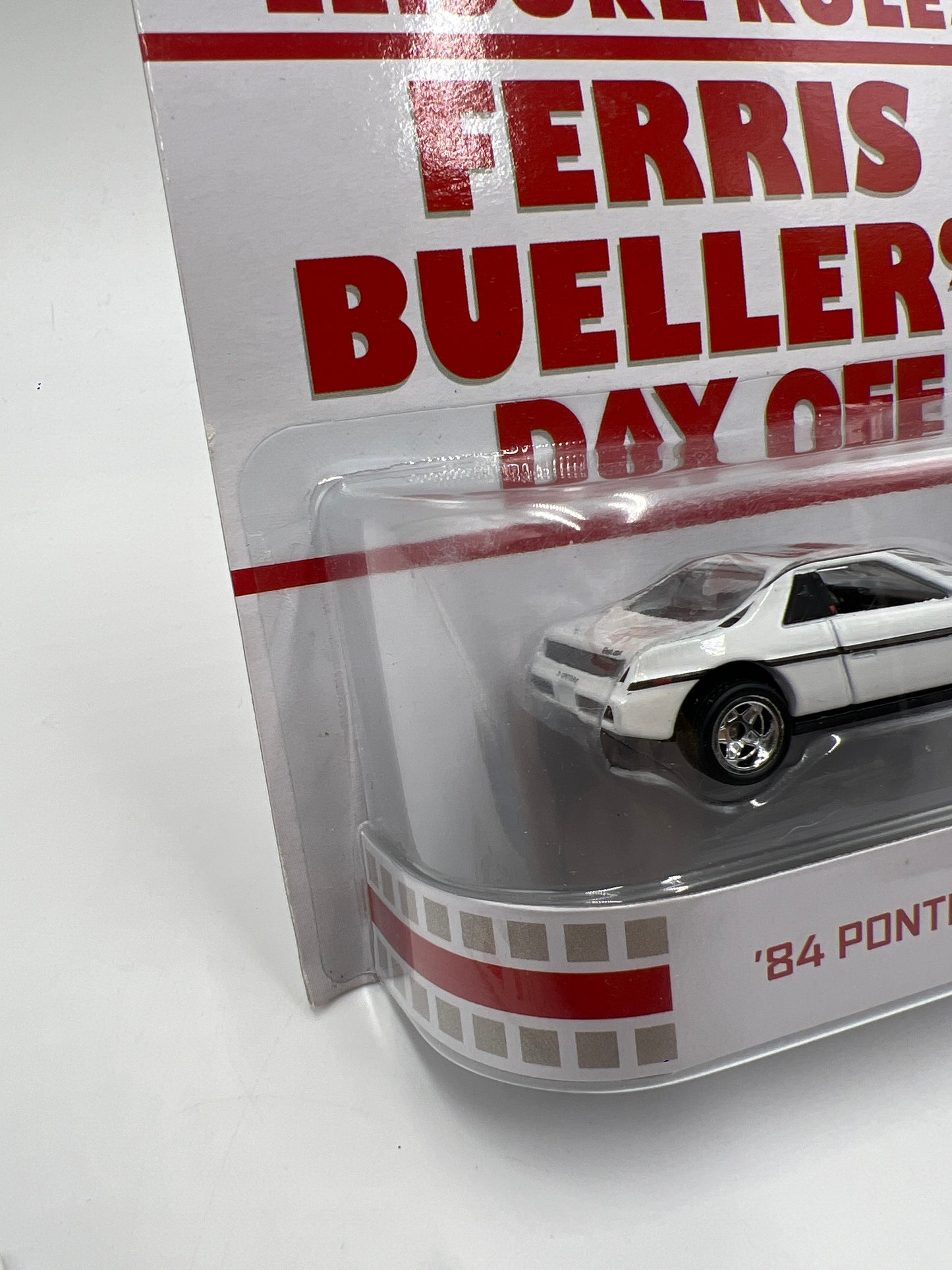 Hot Wheels Retro Entertainment Ferris Buellers Day Off 84 Pontiac Fiero White
