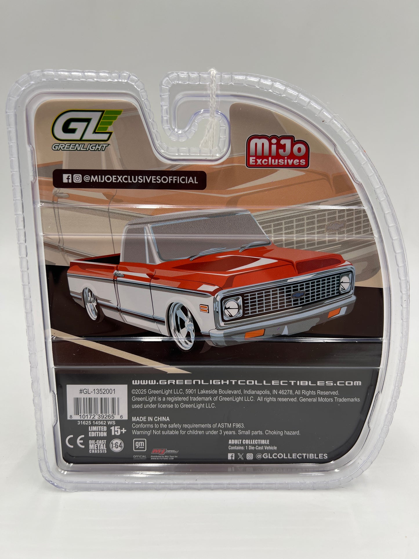 Greenlight Mijo Exclusives RAW CHASE 1972 Chevrolet C10 Short Bed Orange
