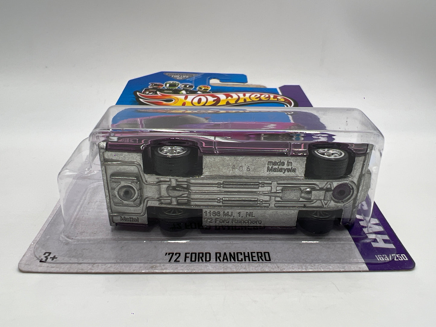 2013 Hot Wheels Super Treasure Hunt #163 72 Ford Ranchero Purple W/Protector