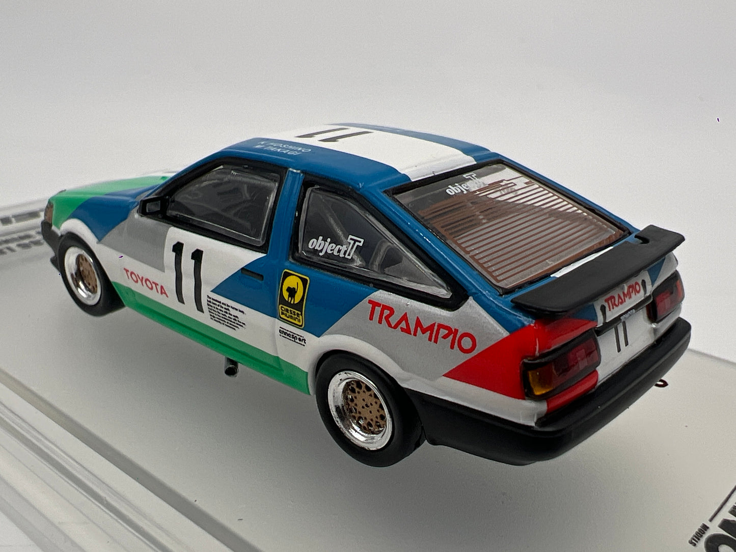 Inno64 1/64 Toyota Corolla AE86 Levin #11 Trampio JTC Sugo Winner 1985