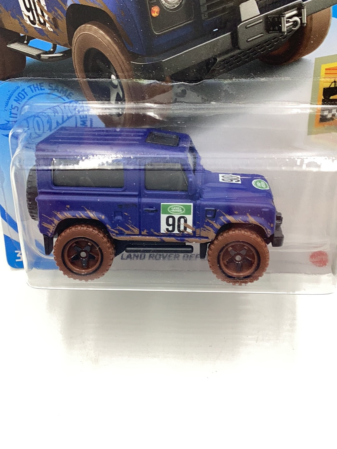 2021 hot wheels #32 Land Rover Defender 90 Blue 63E