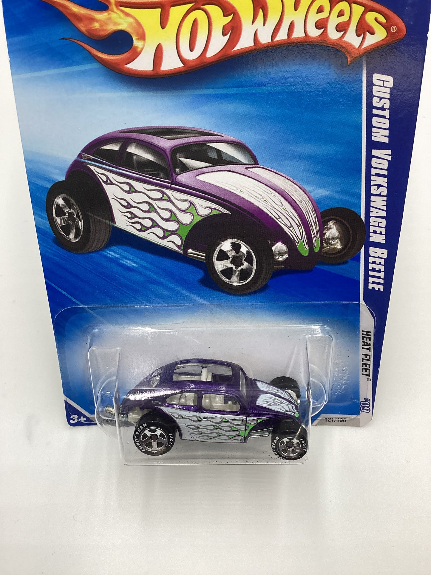 2009 Hot wheels #121 Custom Volkswagen Beetle Purple Walmart Exclusive 235B