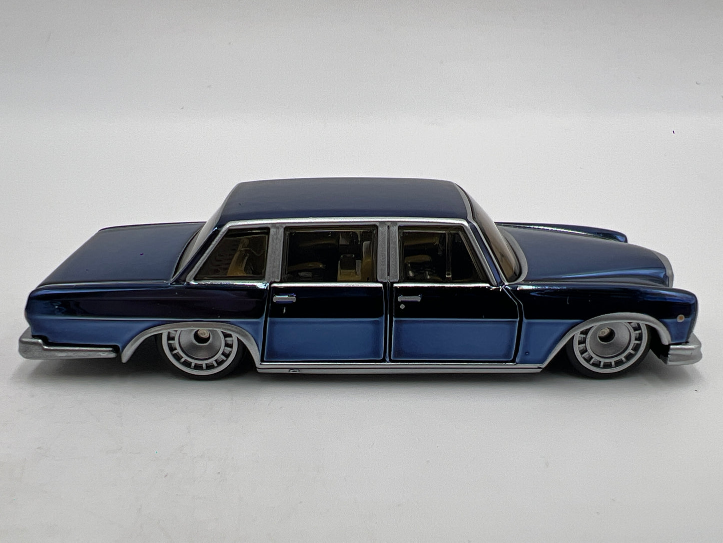 2025 Hot Wheels RLC Mercedes-Benz 600 Blue