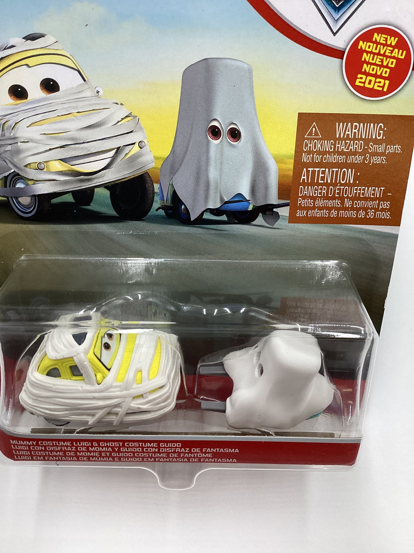 2021 Disney Pixar Cars 2 Pack Mummy Costume Luigi/ Ghost Costume Guido 140C