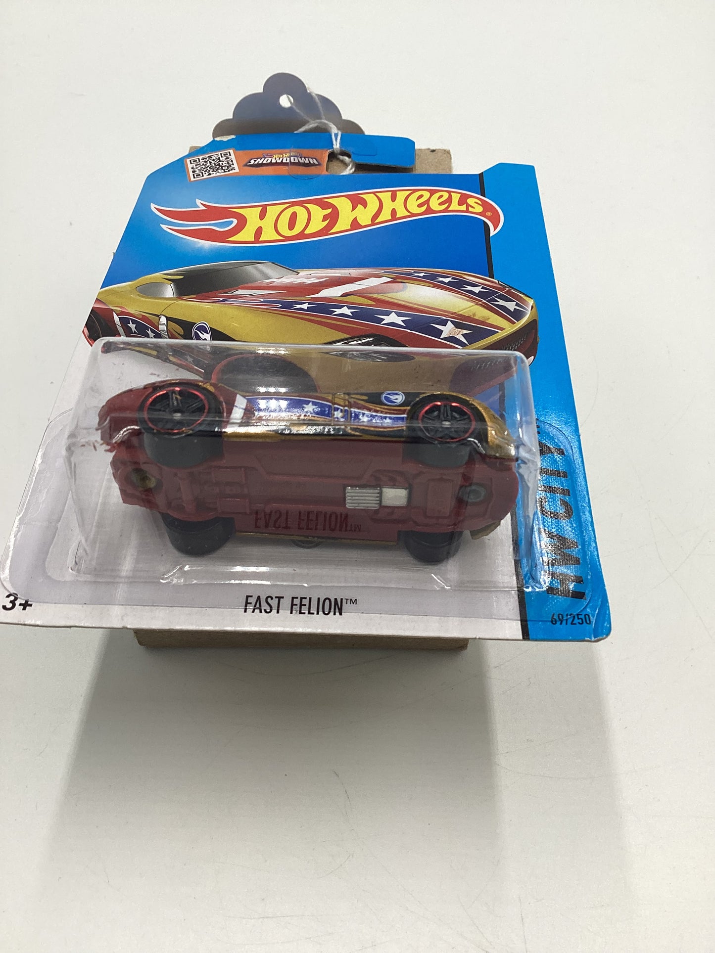 2015 Hot Wheels Treasure Hunt #69 Fast Felion Gold Error No Windows