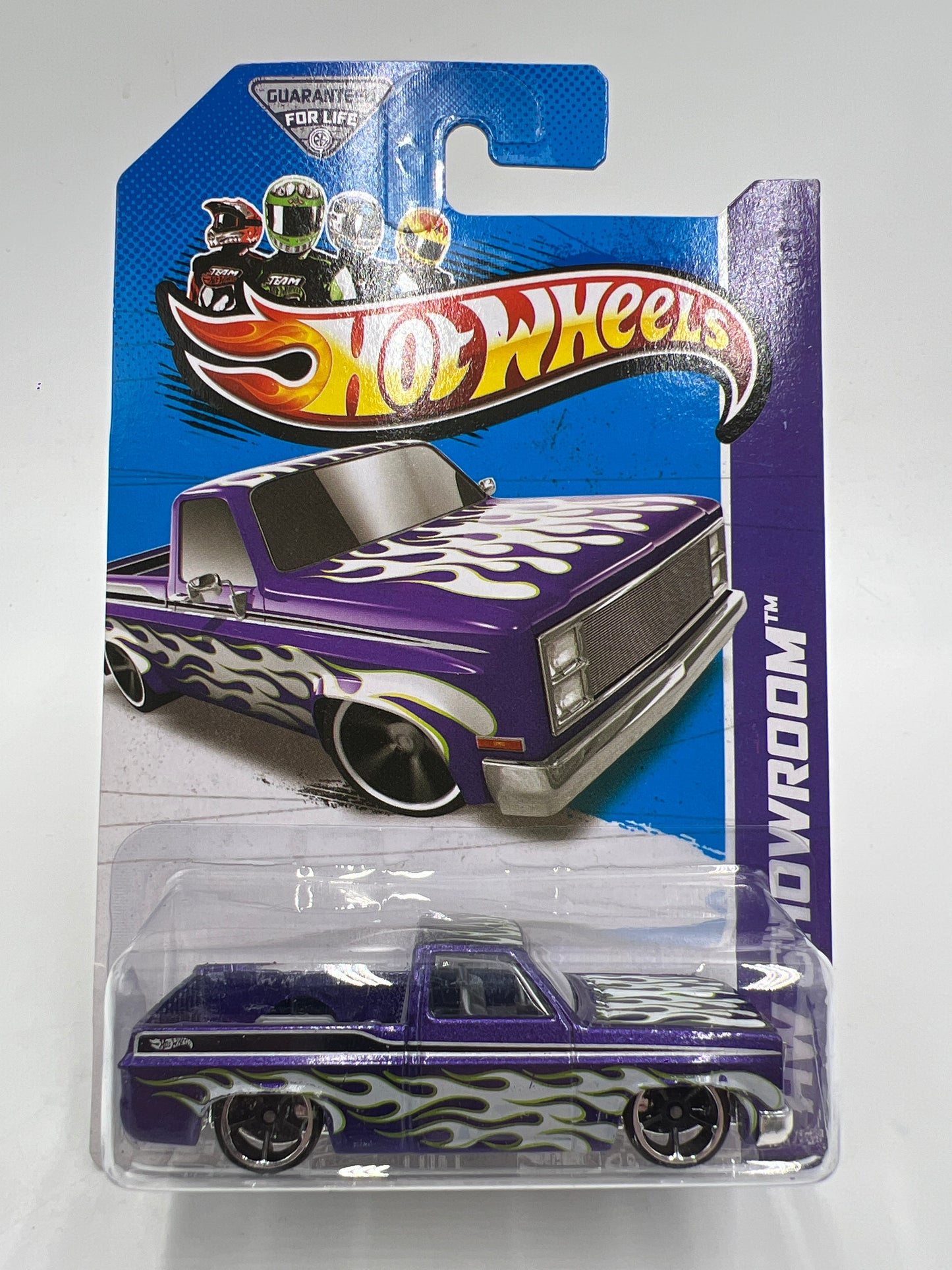 2013 Hot Wheels Showroom #166 83 Chevy Silverado Purple W/Protector
