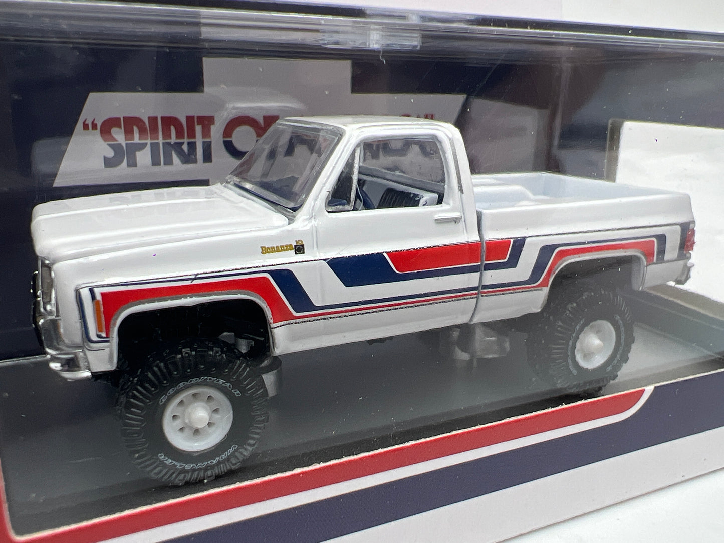 2026 M2 Machines WMTS24 Walmart Exclusive 1976 Chevy K-10 Spirit Of 76 4x4 White