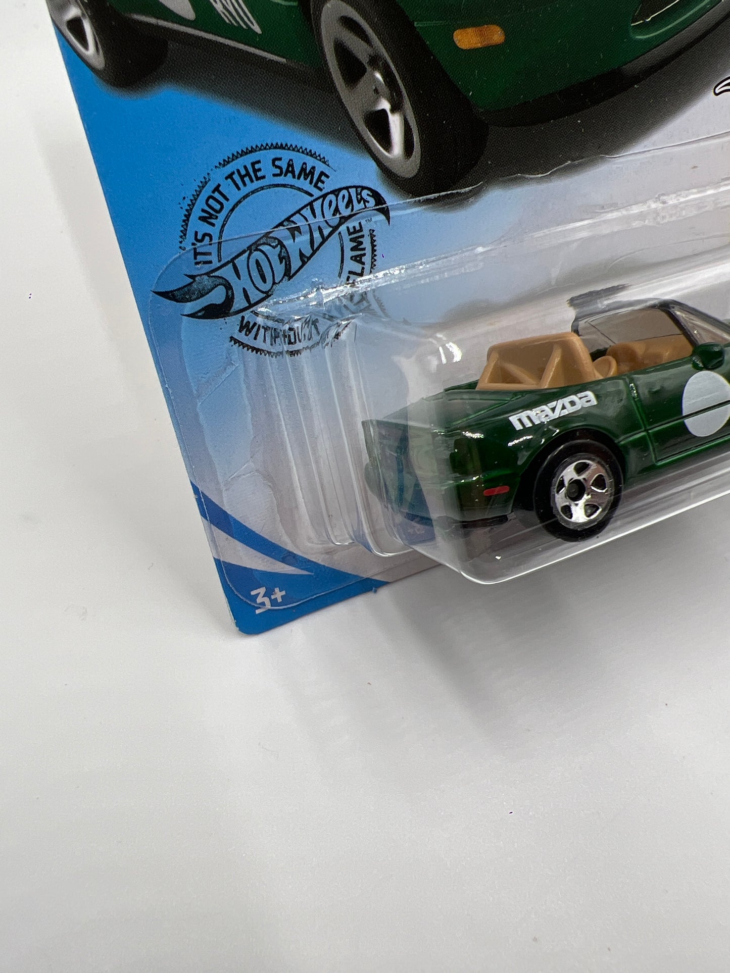 2019 Hot Wheels GameStop Exclusive 91 Mazda MX-5 Miata Green W/Protector