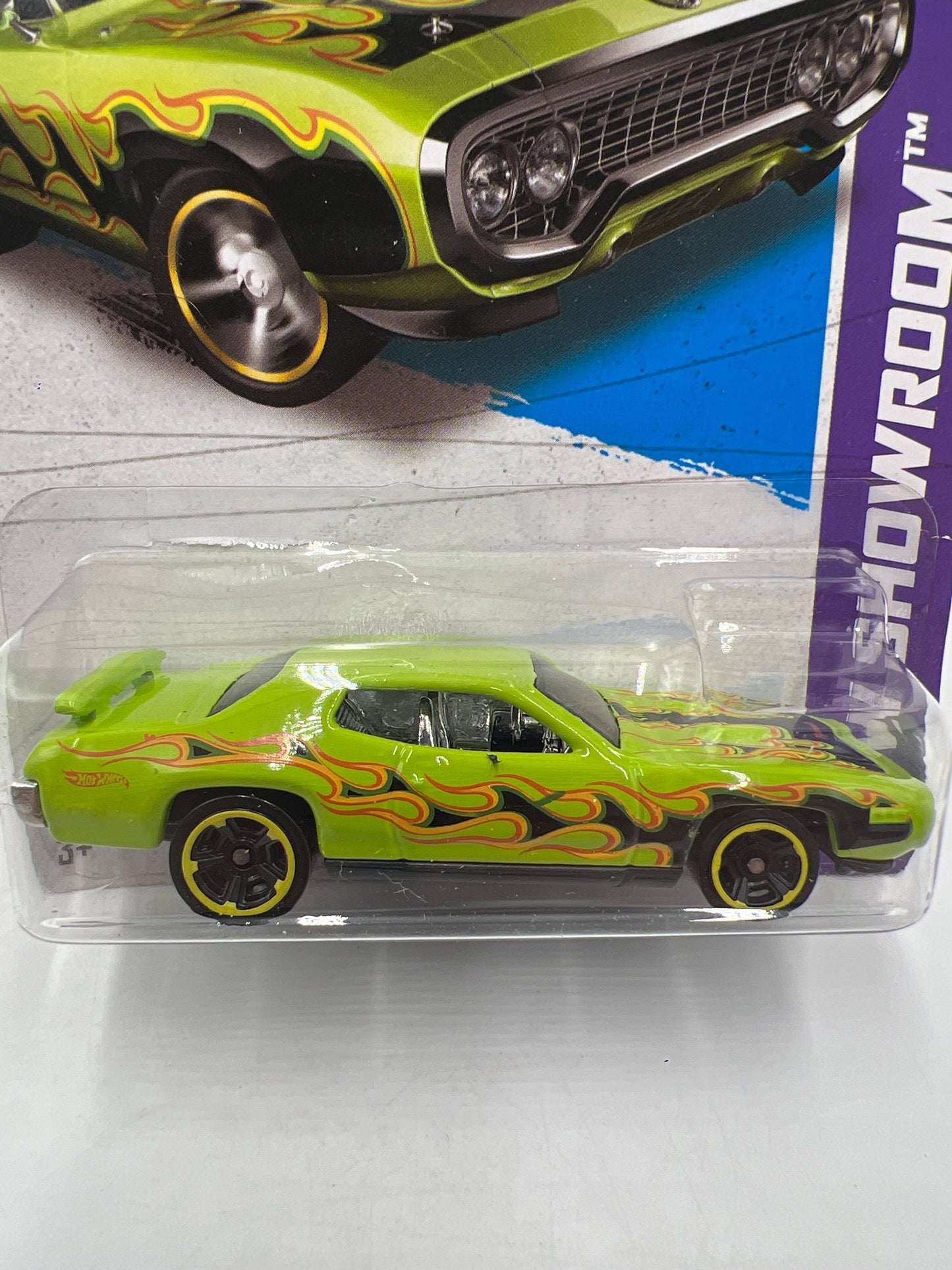 2013 Hot Wheels Kmart Exclusive #215 71 Plymouth Road Runner Light Green 240E