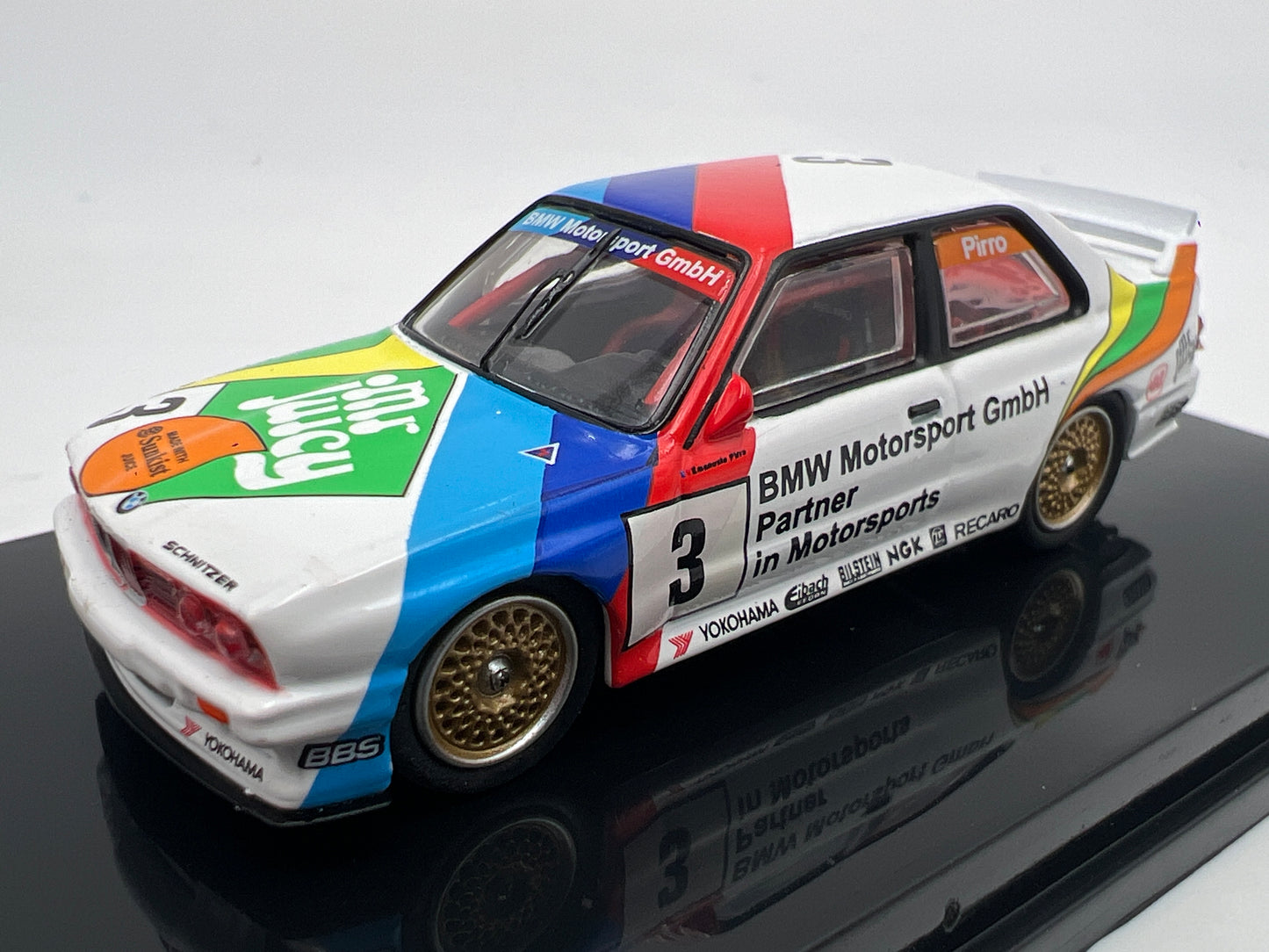 Tarmac Works x Hobby64 BMW M3 E30 2nd Place Macau Guia Race 1990