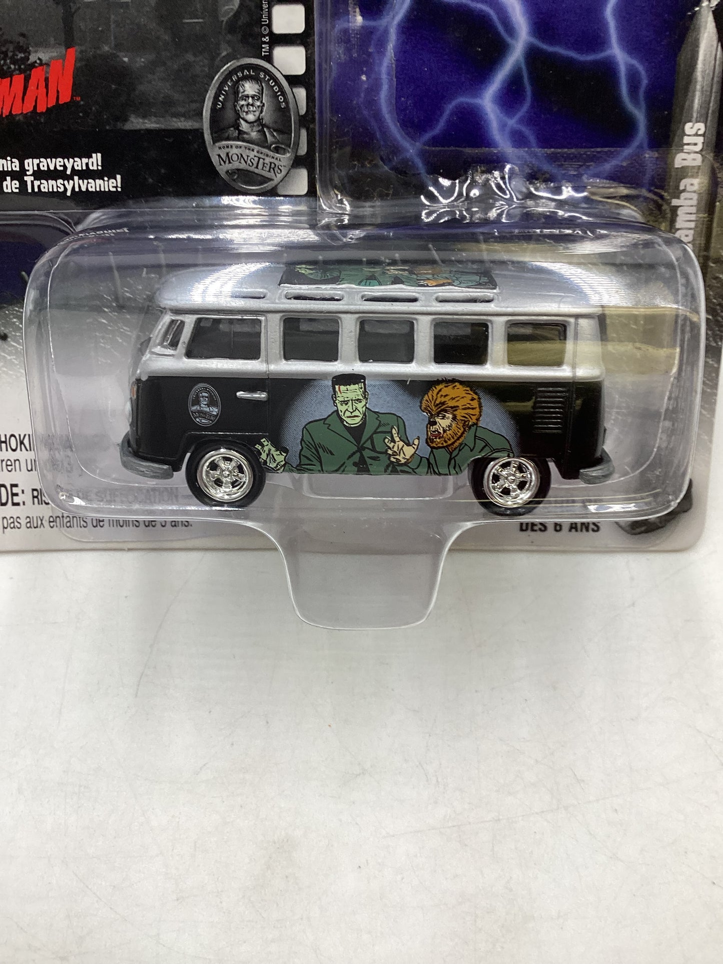 Johnny Lightning The Wolfman 65 Volkswagen Samba Bus 220A