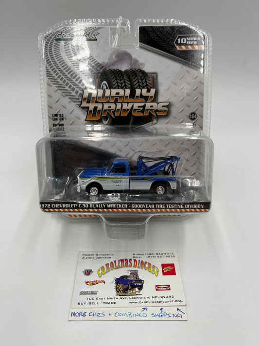 Greenlight Dually Drivers Series 10 1972 Chevrolet C-30 Dually Wrecker Goodyear Tire Testing Division 181B