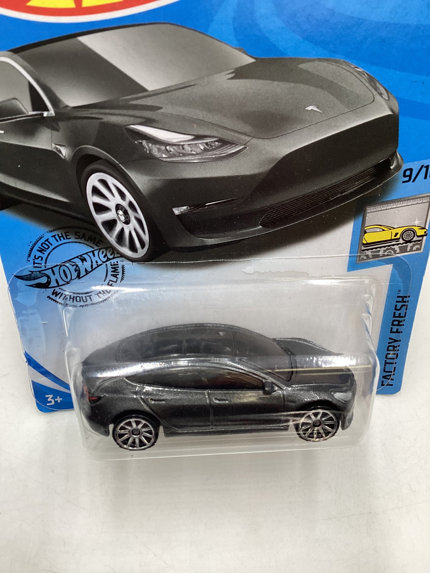 2020 Hot Wheels #112 Tesla Model 3 Silver (Slight Cracked Blister) 48F