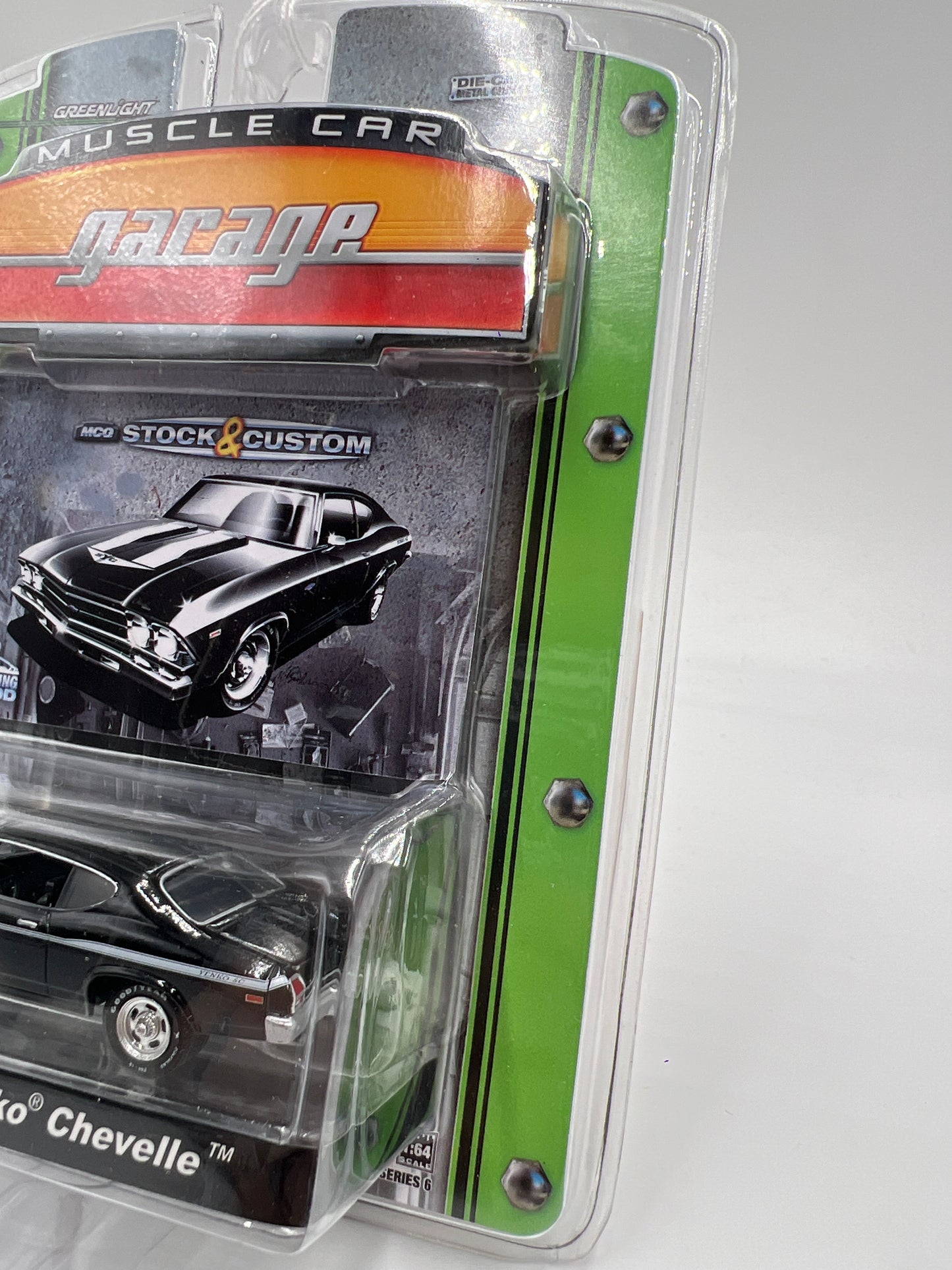 Greenlight Muscle Car Garage Series 6 1969 Chevy Yenko Chevelle Black 176E