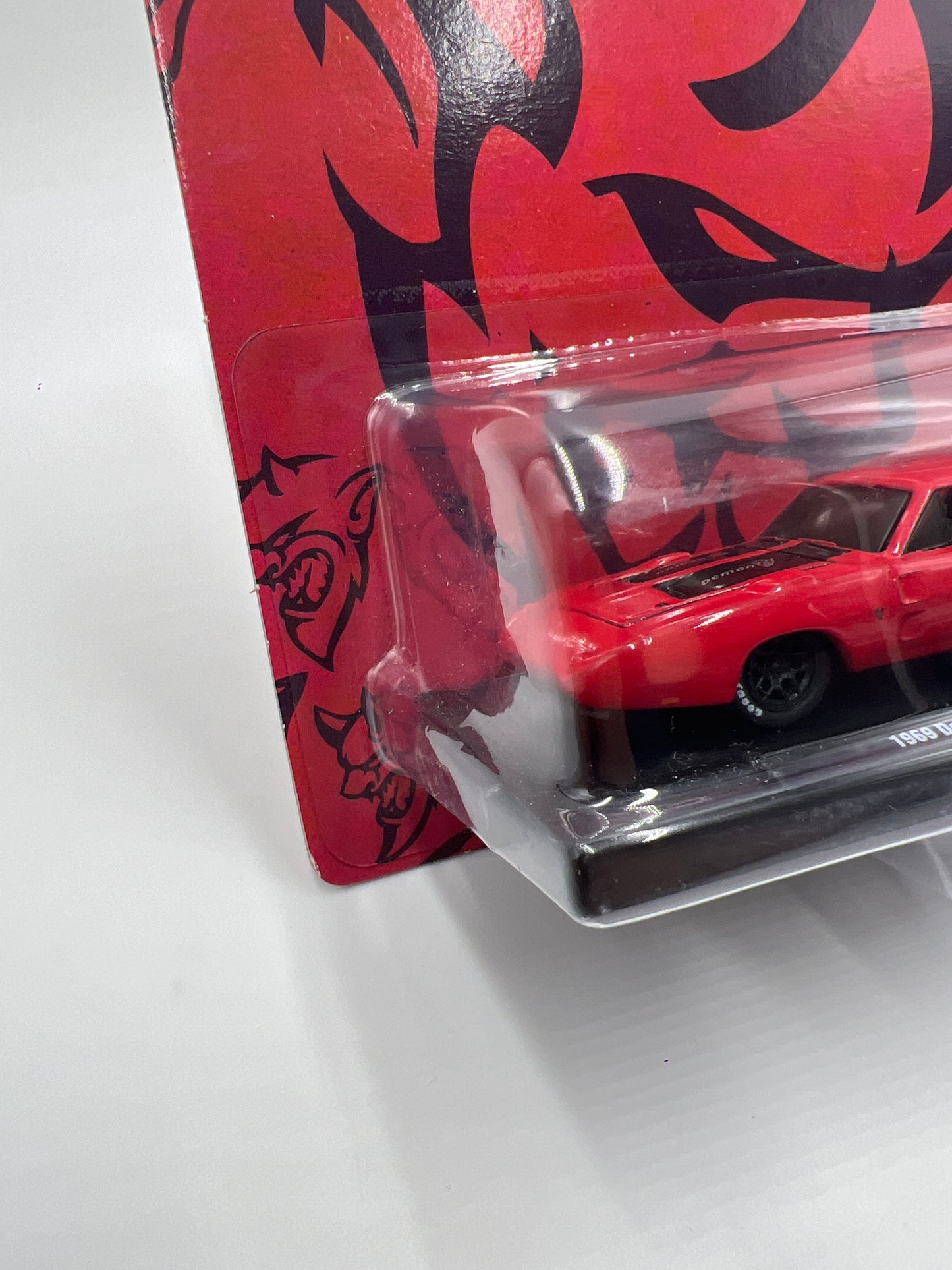 M2 Machines Auto Drivers 1969 Dodge Charger Daytona Hemi Red Demon R72 188P