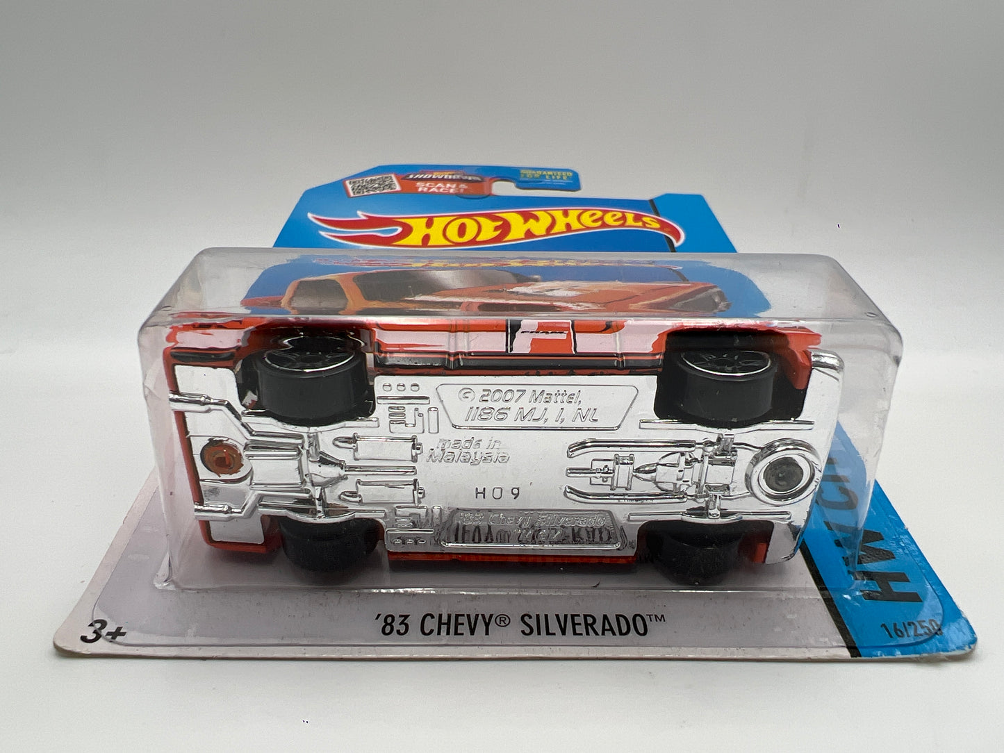 2015 Hot Wheels City #16 83 Chevy Silverado Fram Orange W/Protector