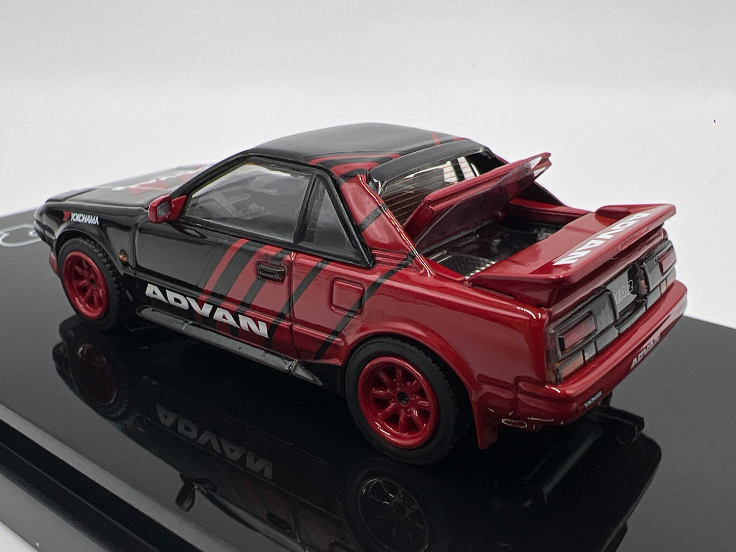 HJ64 Diecast Model 1/64 Yokohama Advan Toyota MR2 1600G-Limited Super Charger Red/Black