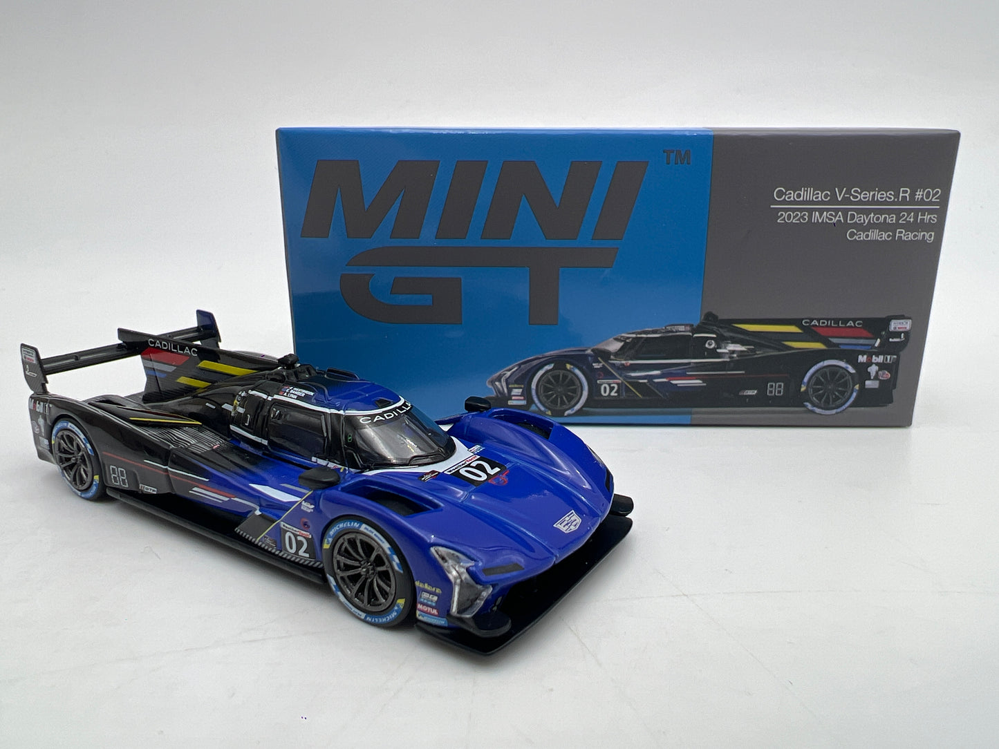 Mini GT #669 Cadillac V-Series.R #02 2023 IMSA Daytona 24 Hrs Cadillac Racing