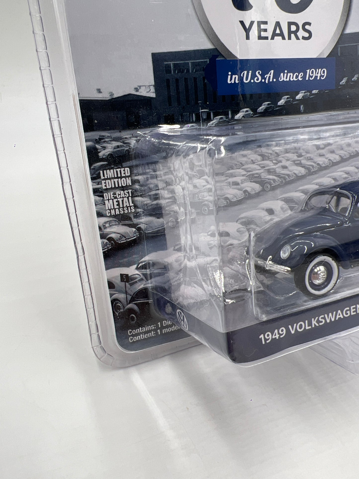 Greenlight 70 Years 1949 Volkswagen Type 1 Split Window Beetle Blue 182C