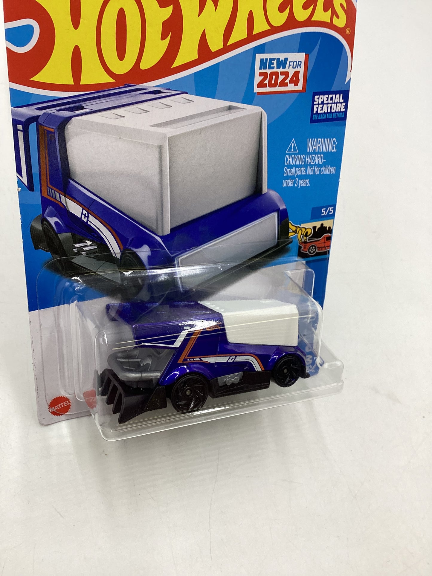 2024 Hot Wheels #168 Rink Racer Blue 114A