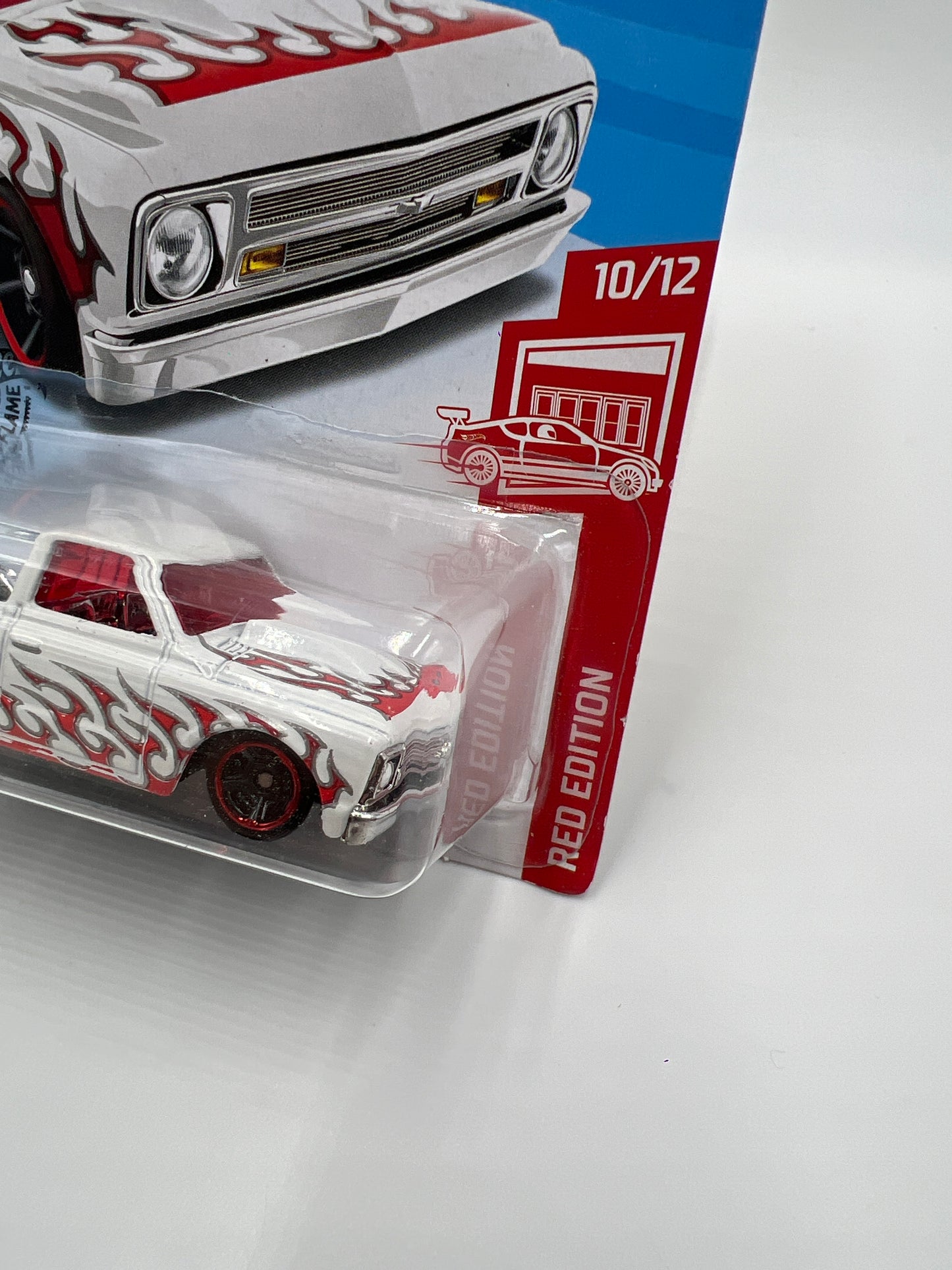 2019 Hot Wheels Target Exclusive Red Edition #176 67 Chevy C10 White 149A