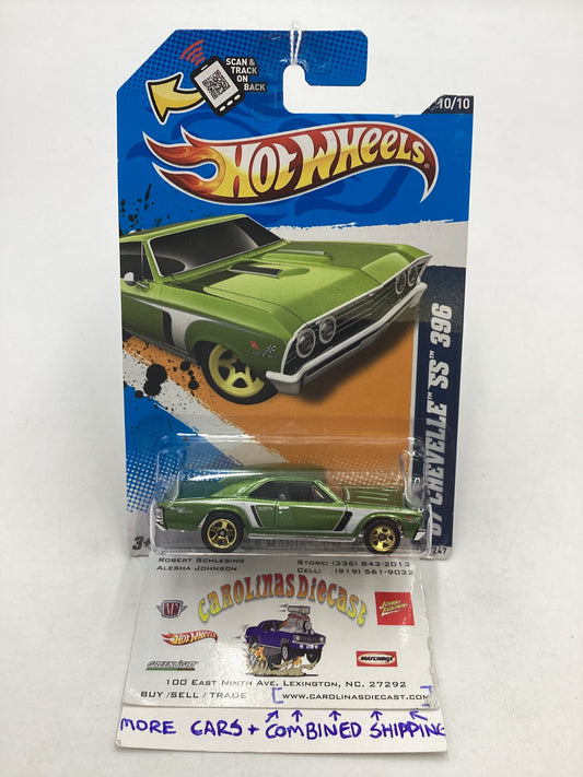 2012 Hot Wheels #110 67 Chevelle SS 396 Green 17B