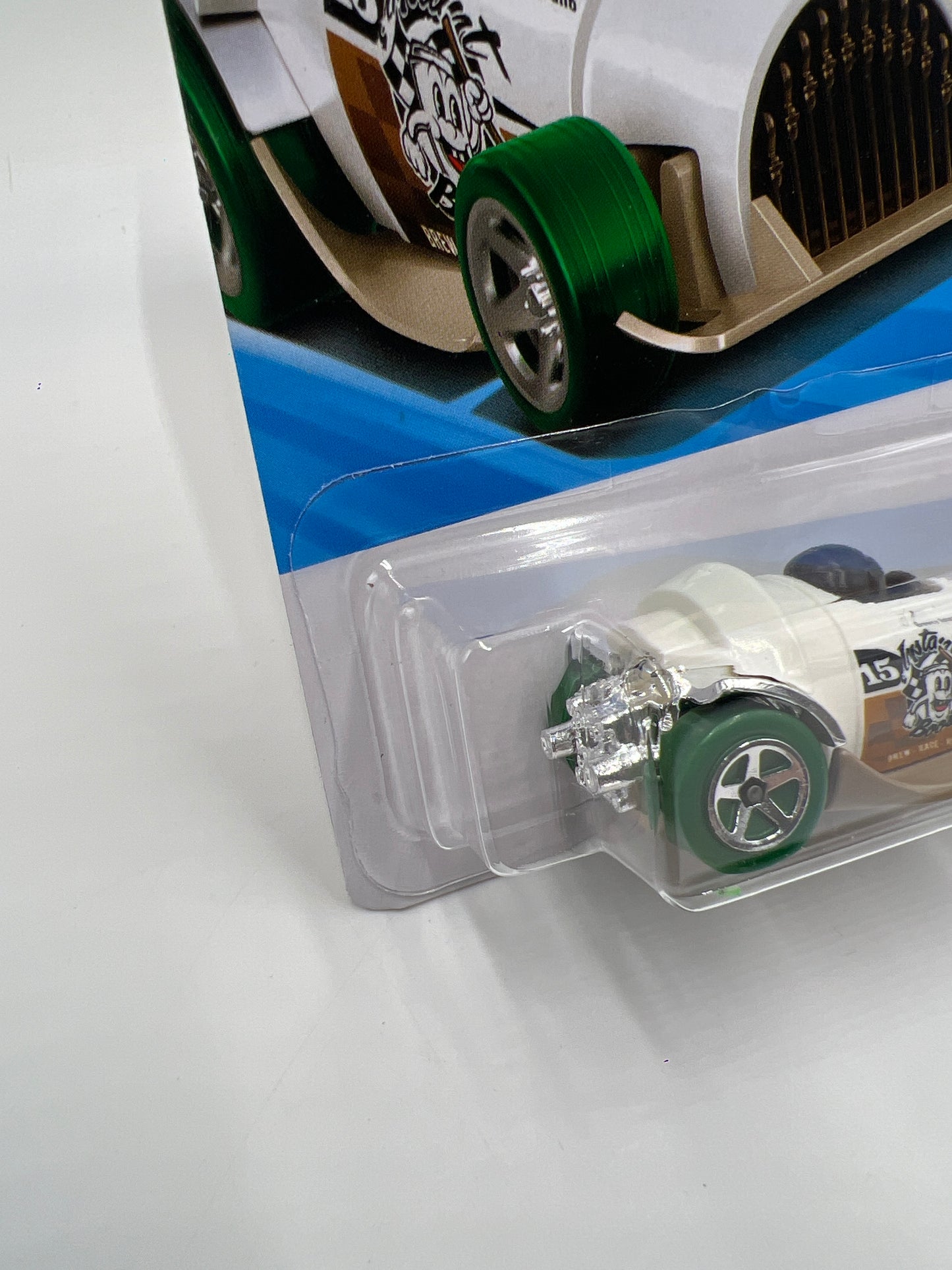 2026 Hot Wheels A Case Starting Grid #22 Instant Boost White 116i