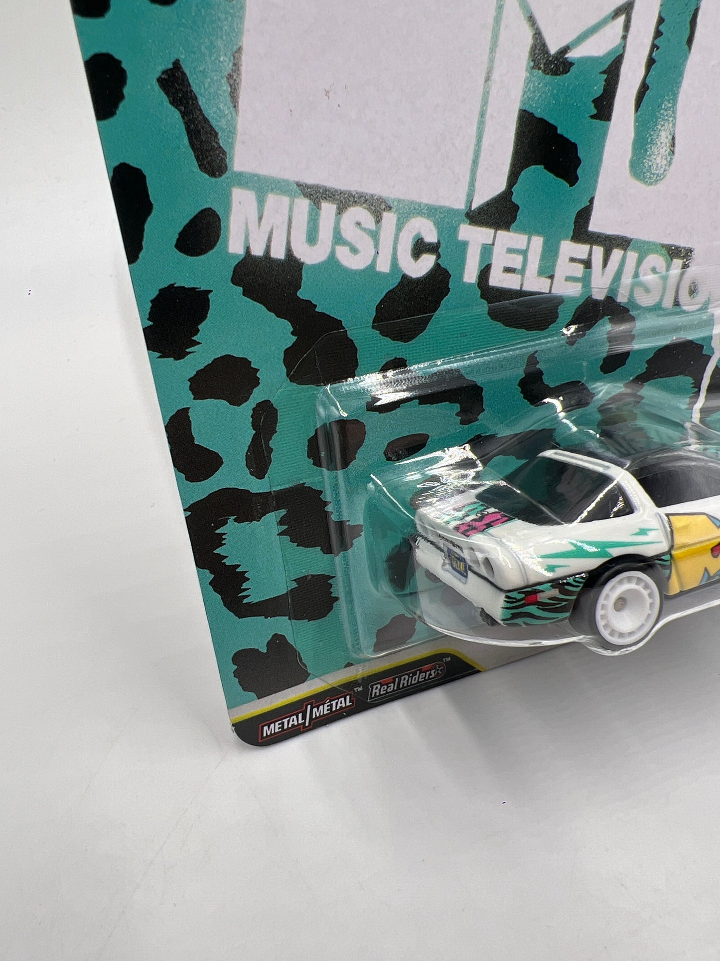 2026 Hot Wheels Premium Pop Culture MTV 84 Corvette White 272H