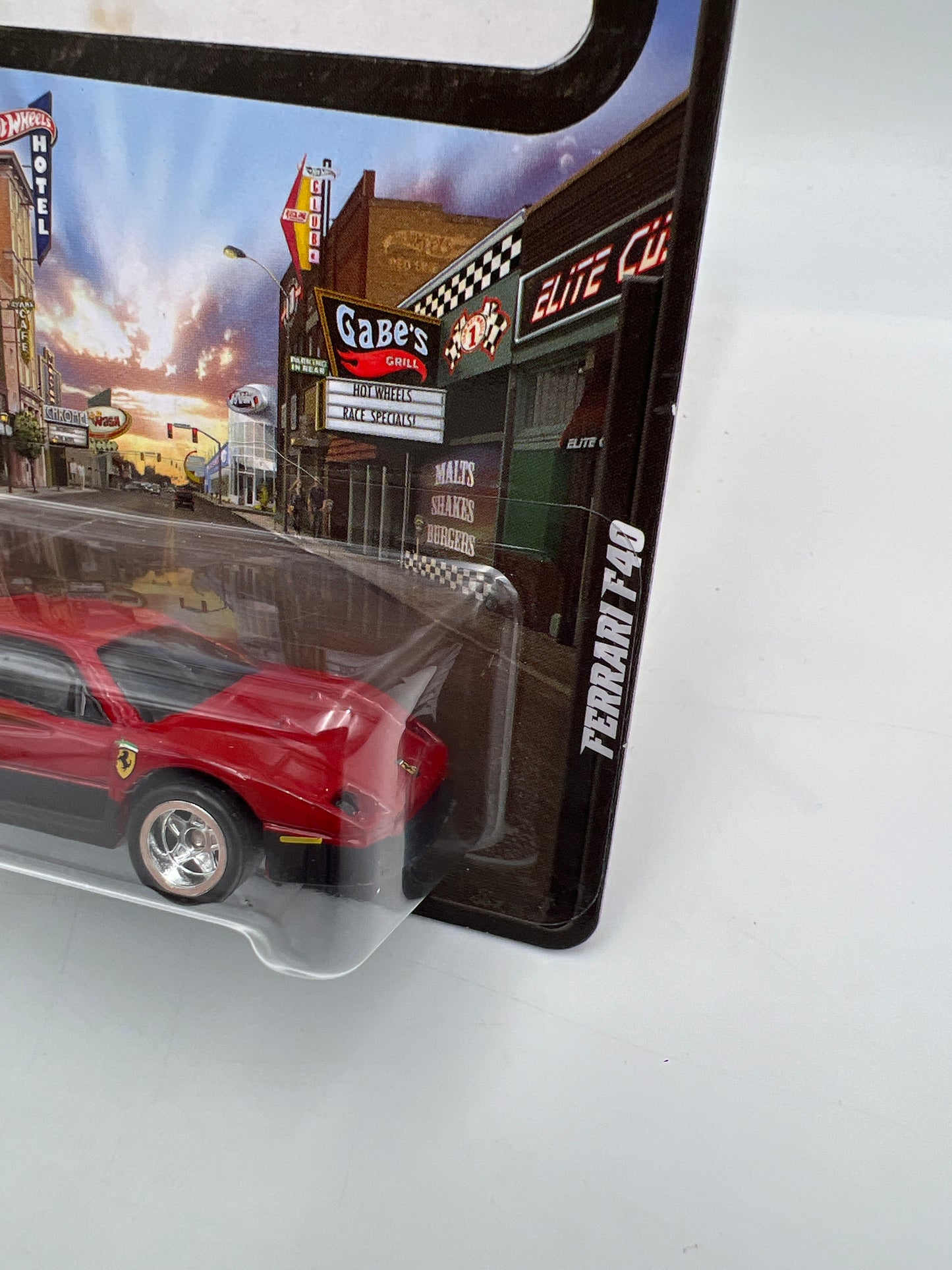 Hot Wheels Premium Boulevard Ahead Of Its Time Ferrari F40 Red W/Protector