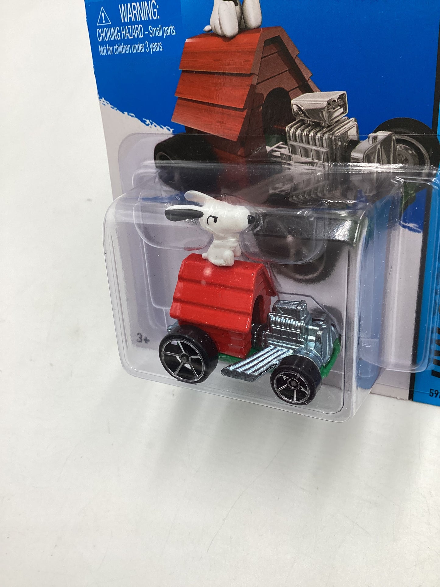 2015 Hot wheels HW City #59 Snoopy  119B