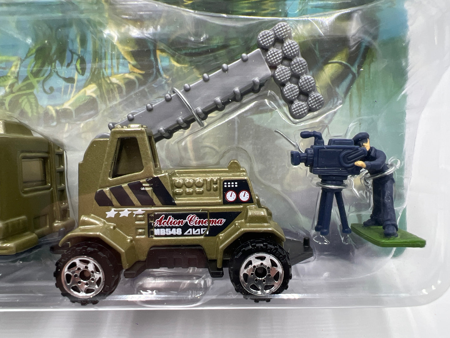 Matchbox Hitch N Haul Monster Movie Set Movie Truck & Lights on Trailer