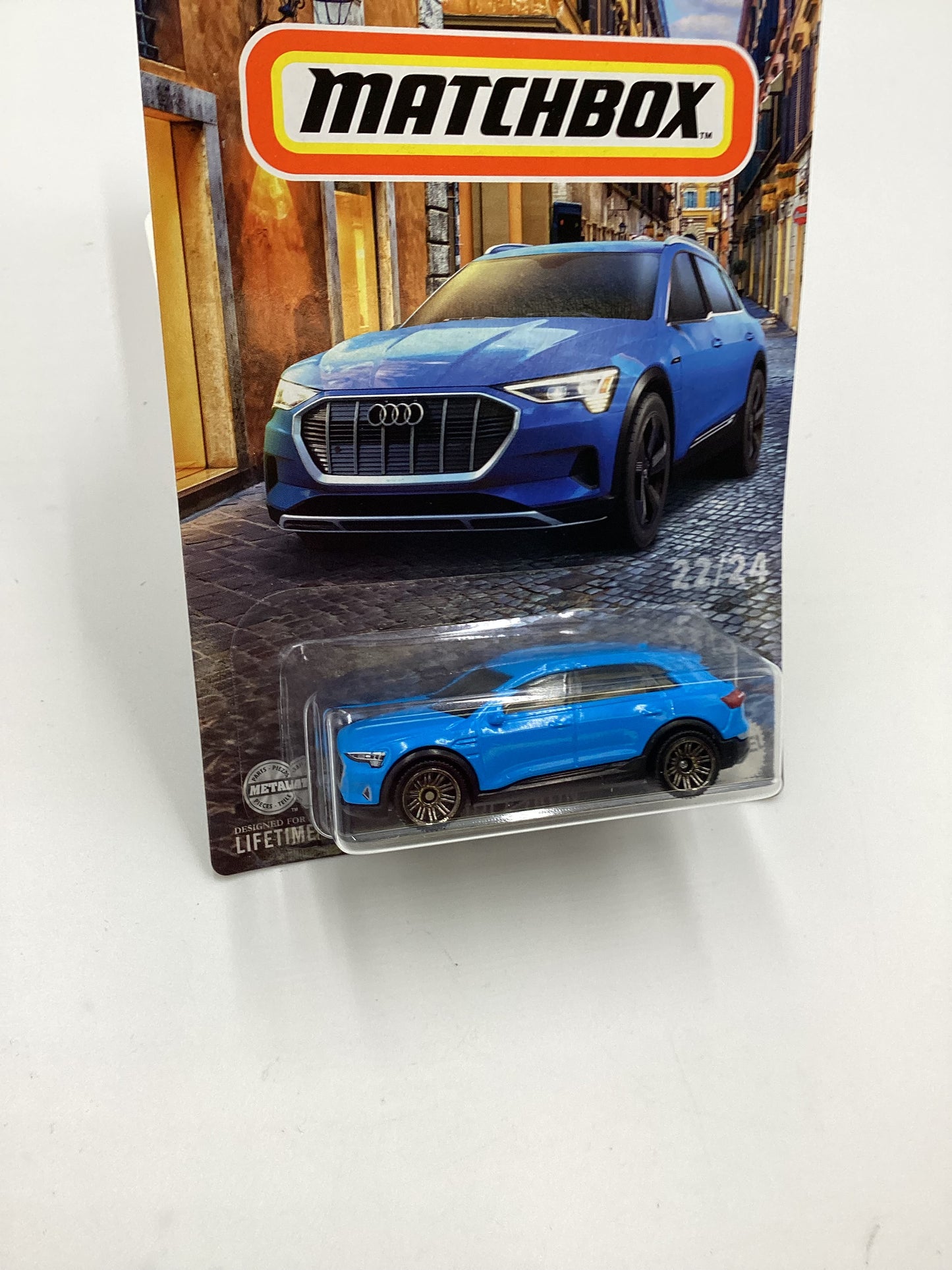 2024 Matchbox European Streets #22 Audi E-Tron Light Blue 165F